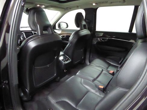 Used 2016 Volvo XC90 T6 Momentum w/ Momentum Plus Package image 26