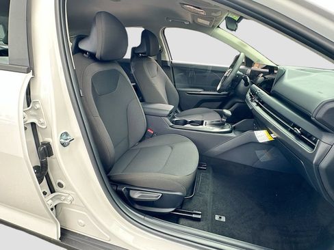 New 2026 Kia K4 FWD image 25