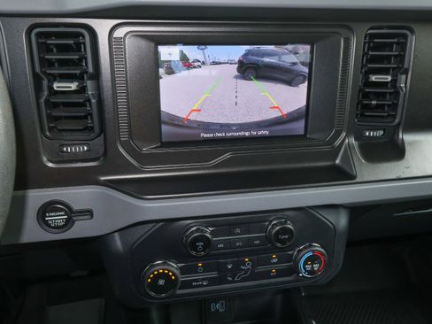 Used 2022 Ford Bronco 2-Door AWD/4WD image 17