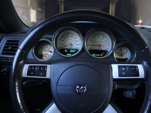 Used 2009 Dodge Challenger SRT8 RWD image 35