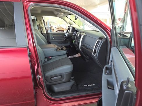 Used 2018 RAM 1500 Big Horn image 44