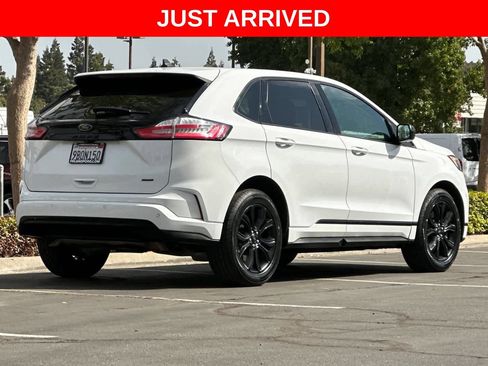 Certified 2022 Ford Edge SE w/ Black Appearance Package AWD/4WD image 2