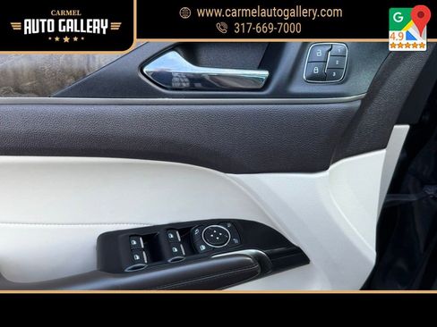 Used 2018 Lincoln MKC Reserve w/ Lincoln MKC Climate Package image 13