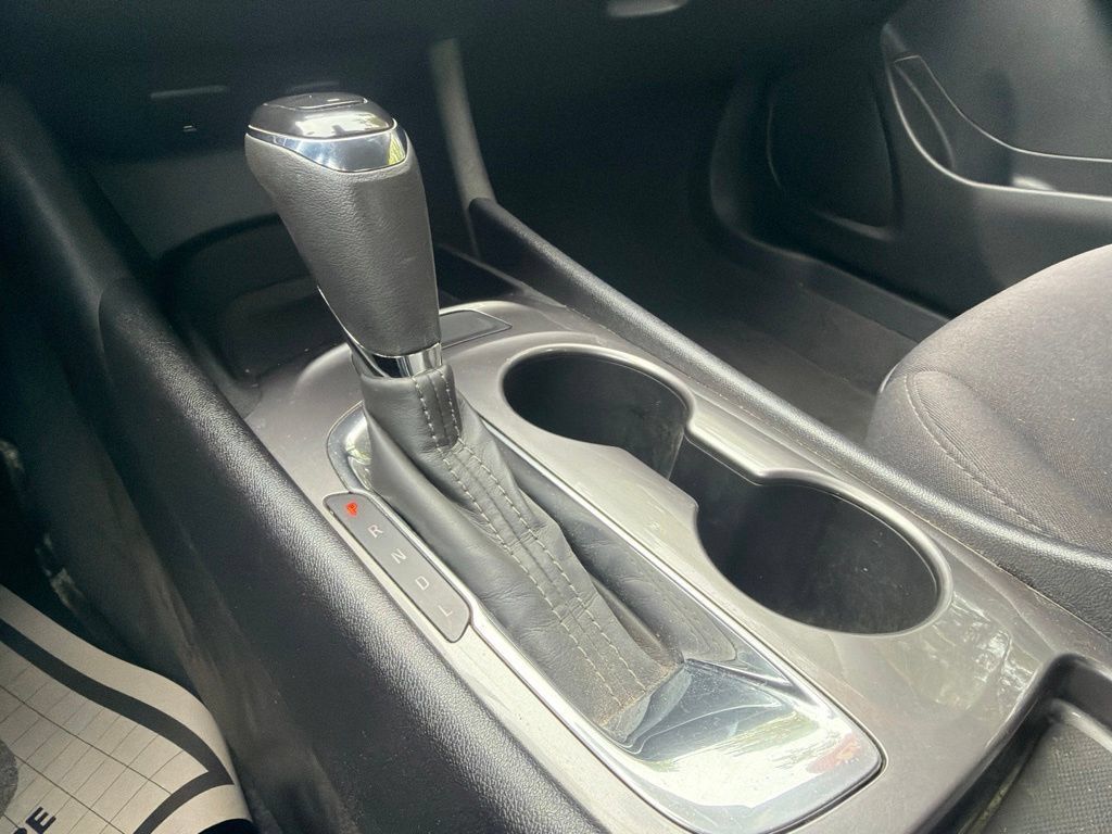 Certified 2018 Chevrolet Malibu LS FWD image 21
