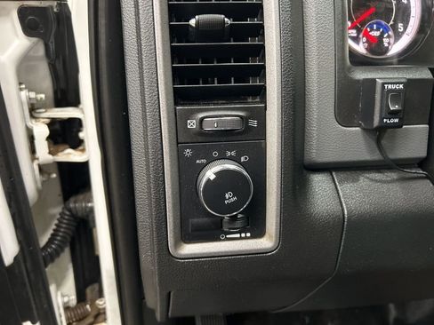 Used 2017 RAM 5500 Tradesman w/ Power Accessory Group image 11