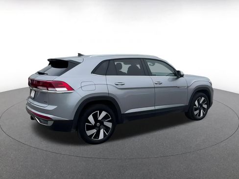 Used 2025 Volkswagen Atlas Cross Sport SE image 15