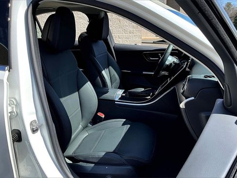 Used 2025 Mercedes-Benz C 300 4MATIC Sedan image 7