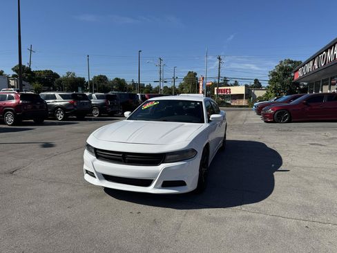 Used 2021 Dodge Charger SXT w/ Leather Interior Group RWD image 7