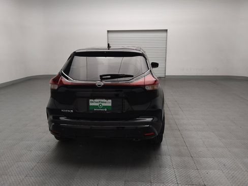 Used 2024 Nissan Kicks S FWD image 7