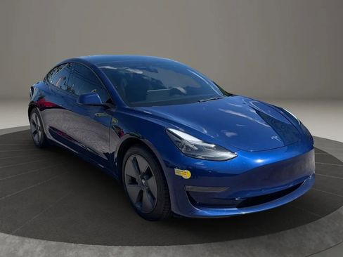 Used 2022 Tesla Model 3 Long Range AWD/4WD image 4