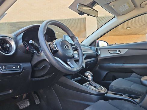 Used 2021 Kia Forte LXS image 10