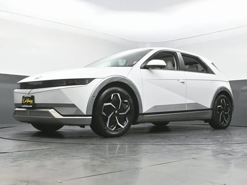 Used 2024 Hyundai Ioniq 5 Limited image 54