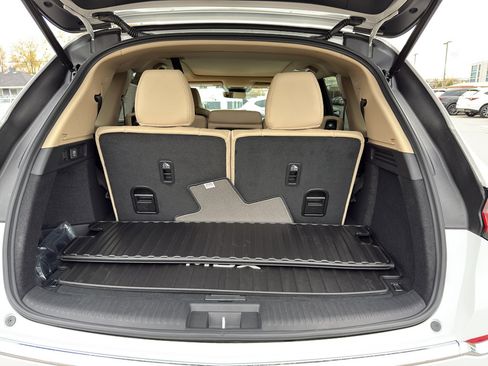 New 2026 Acura MDX SH-AWD image 29