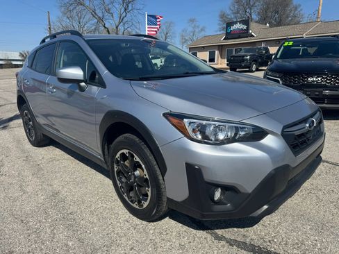 Used 2023 Subaru Crosstrek 2.0i Premium image 1