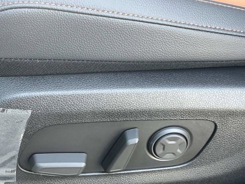 New 2026 Kia Carnival SX Prestige image 28