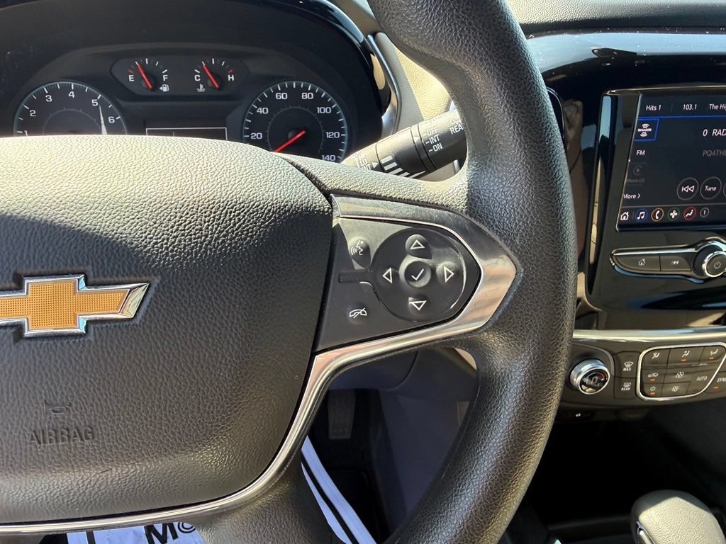 Used 2023 Chevrolet Traverse LS AWD/4WD image 32