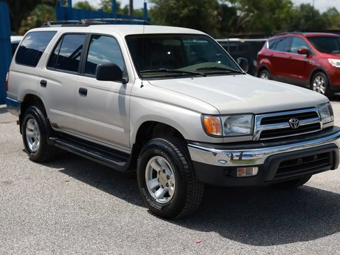 Used 2000 Toyota 4Runner 2WD w/ Upgrade Value Pkg 1 image 9