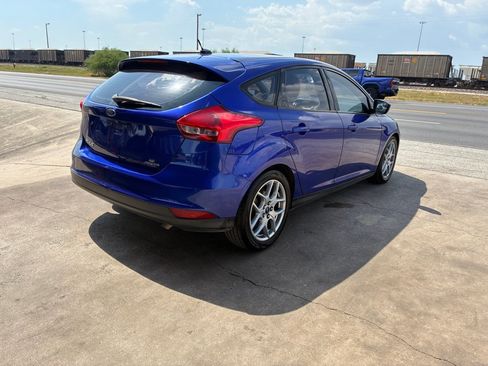 Used 2015 Ford Focus SE w/ Equipment Group 201A FWD image 10