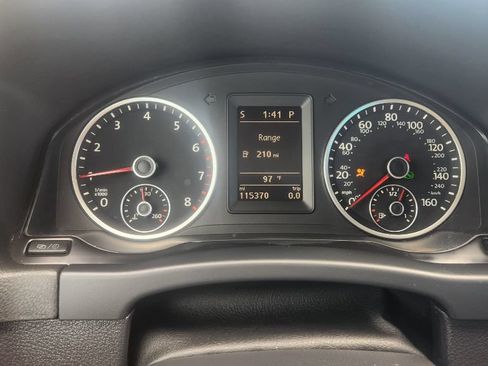 Used 2014 Volkswagen Tiguan SEL FWD image 19