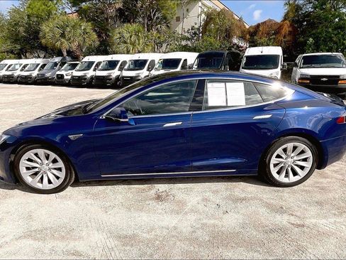 Used 2016 Tesla Model S 90D image 28