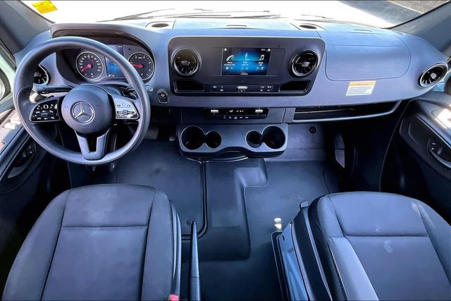 Used 2024 Mercedes-Benz Sprinter 2500 w/ Acoustic Package image 7