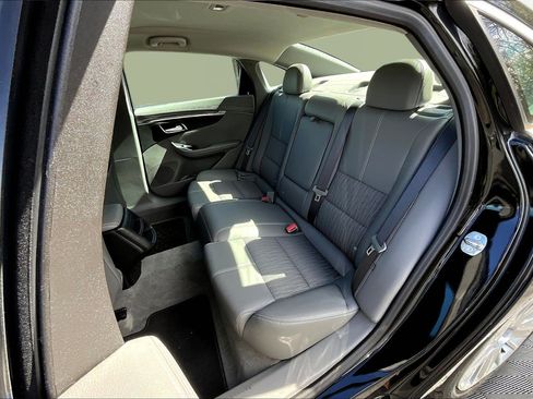 Used 2018 Chevrolet Impala LS FWD image 22