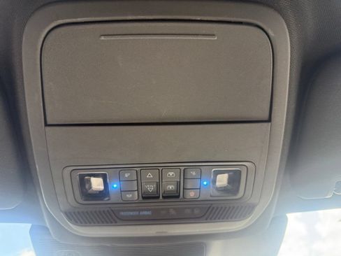 Used 2023 Ford Explorer ST-Line AWD/4WD image 33