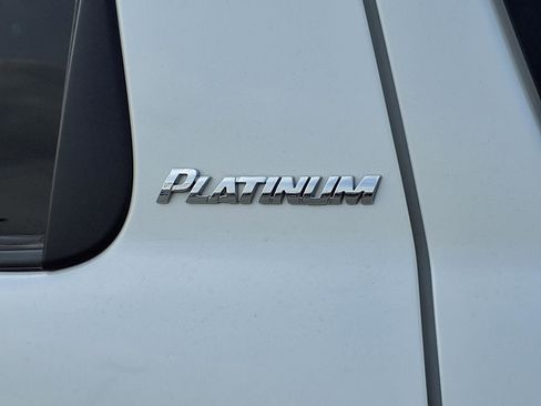 Used 2020 Toyota Sequoia Platinum RWD image 10