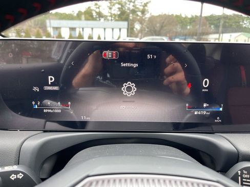 New 2026 Nissan Sentra SR w/ Floor Mat Package image 7