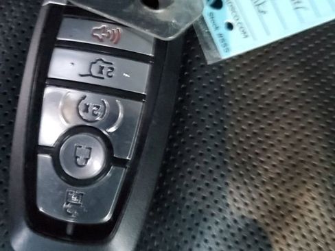 Used 2022 Ford Explorer Limited w/ Equipment Group 301A image 34