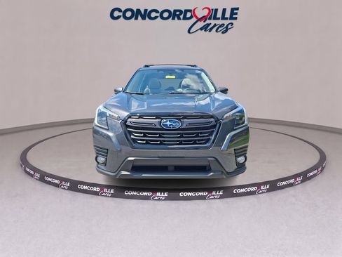 Used 2023 Subaru Forester Limited w/ Popular Package #3 AWD/4WD image 3
