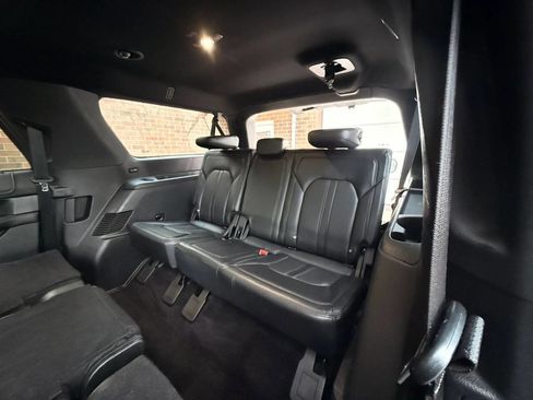 Used 2018 Ford Expedition Max Limited AWD/4WD image 18