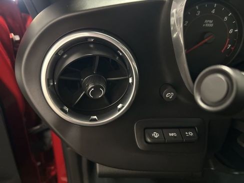 Used 2017 Chevrolet Camaro SS RWD image 20
