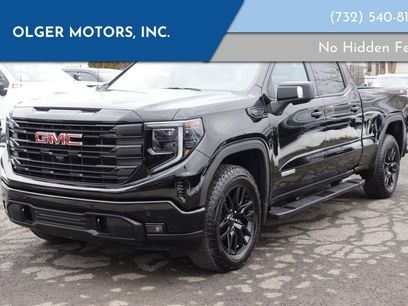 Used 2025 GMC Sierra 1500 Elevation w/ Elevation Premium Package