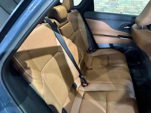 Used 2025 Toyota Crown Signia AWD/4WD image 31