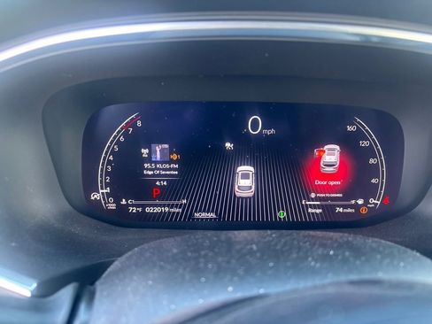 Used 2025 Acura MDX w/ Advance Package image 11