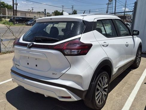 Used 2023 Nissan Kicks SV FWD image 6