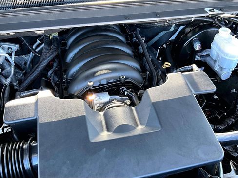 Used 2019 Chevrolet Tahoe Premier AWD/4WD image 33