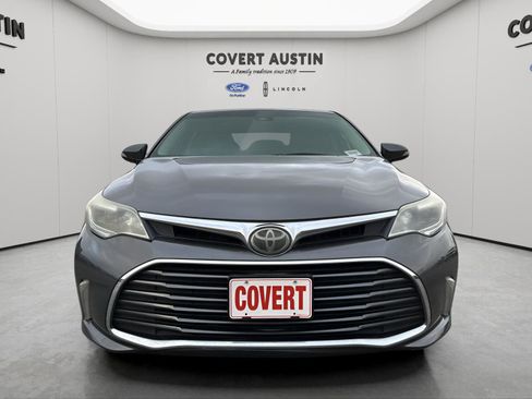 Used 2018 Toyota Avalon XLE Plus image 5