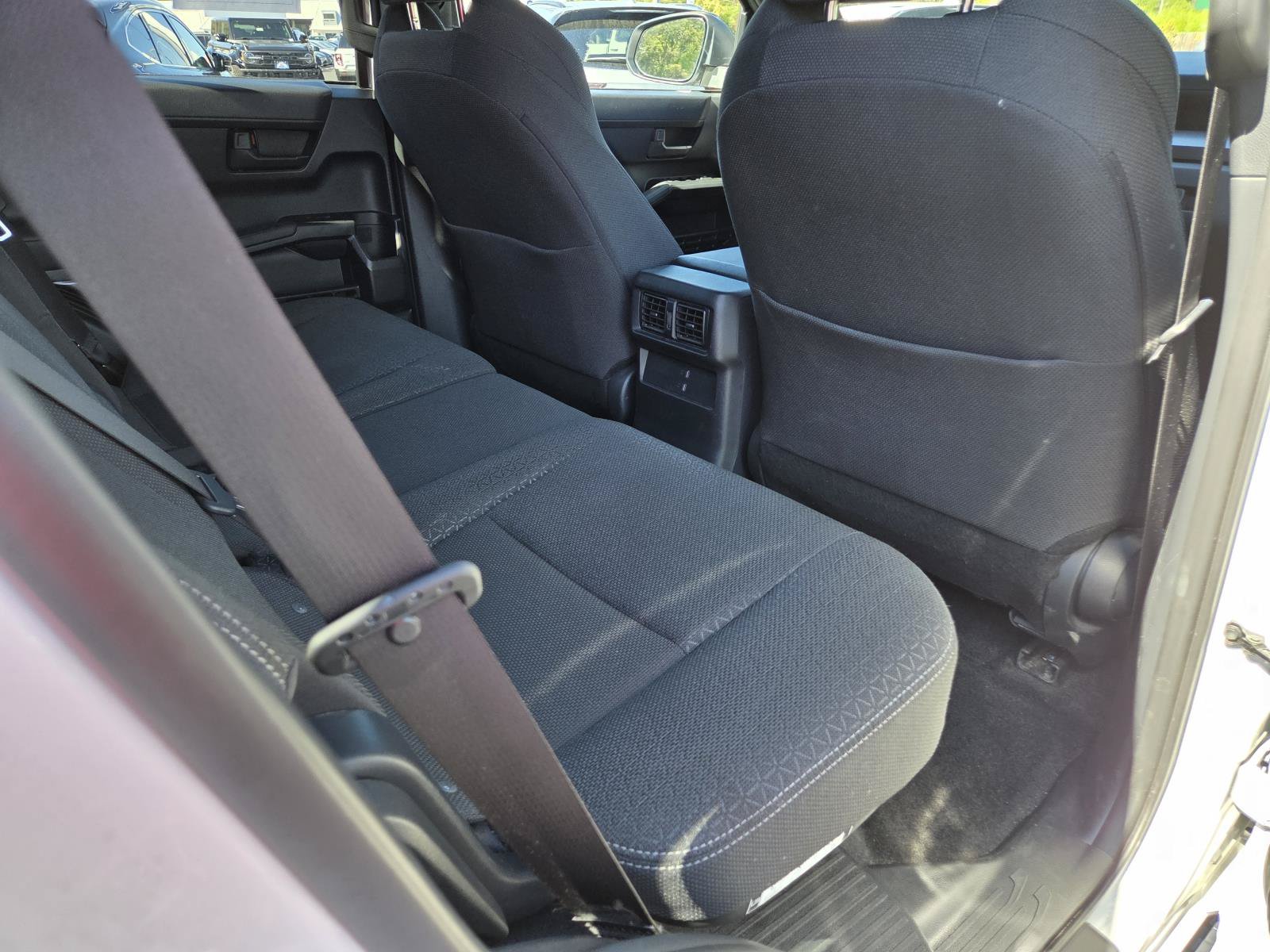 Used 2025 Toyota 4Runner SR5 AWD/4WD image 19