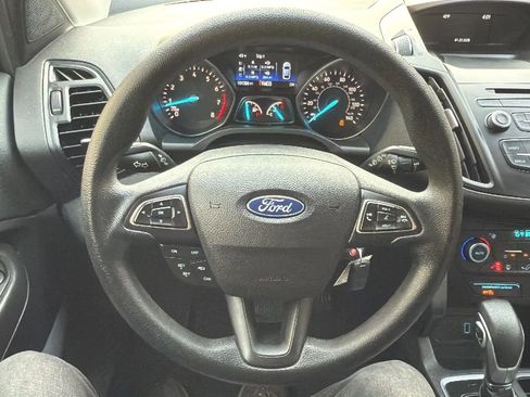 Used 2018 Ford Escape SE image 10