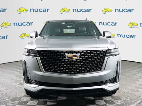 Used 2023 Cadillac Escalade Premium Luxury image 2