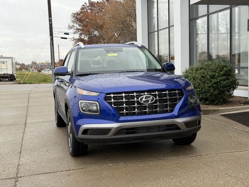 New 2026 Hyundai Venue SEL image 16