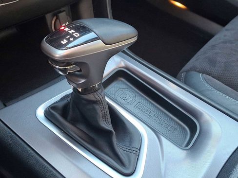 Used 2019 Dodge Charger R/T w/ Plus Group image 12