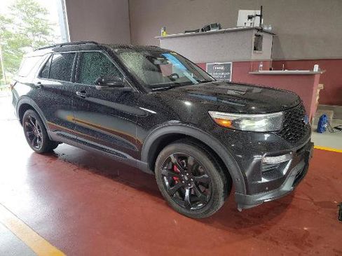 Used 2020 Ford Explorer ST w/ ST Street Pack AWD/4WD image 2