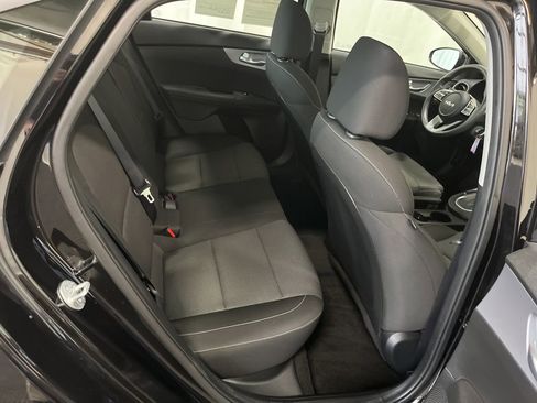 Used 2023 Kia Forte LXS w/ LXS Technology Package FWD image 20