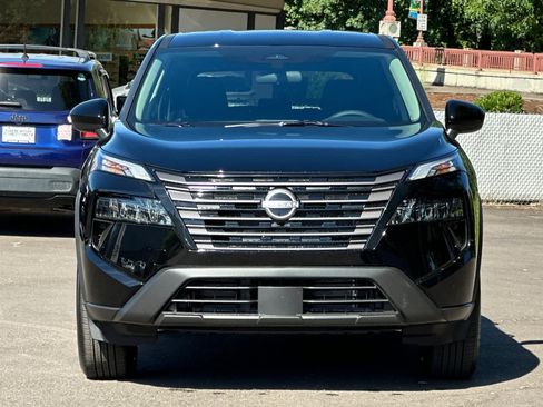 New 2026 Nissan Rogue SV AWD/4WD image 10