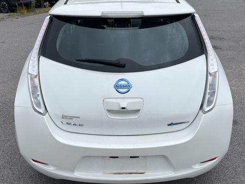 Used 2016 Nissan Leaf SV FWD image 9