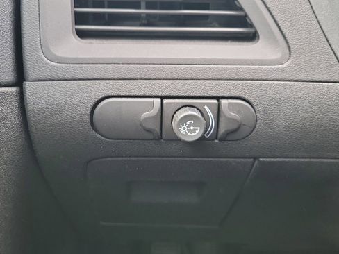 Used 2010 Chevrolet Malibu LT w/ Power Convenience Package FWD image 18
