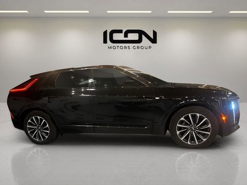 Used 2024 Cadillac Lyriq Sport w/ LPO, Floor Liner Package image 4